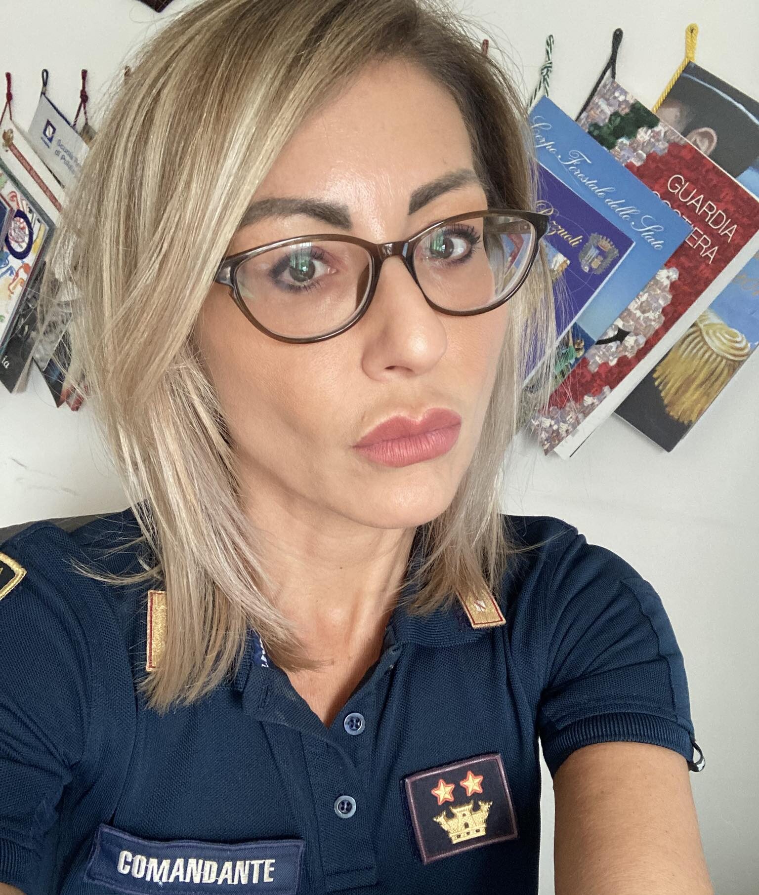 BACOLI/ Proiettili alla Municipale, Josi aggiusta il tiro: «Dietro alle minacce i parcheggiatori abusivi del mercato»