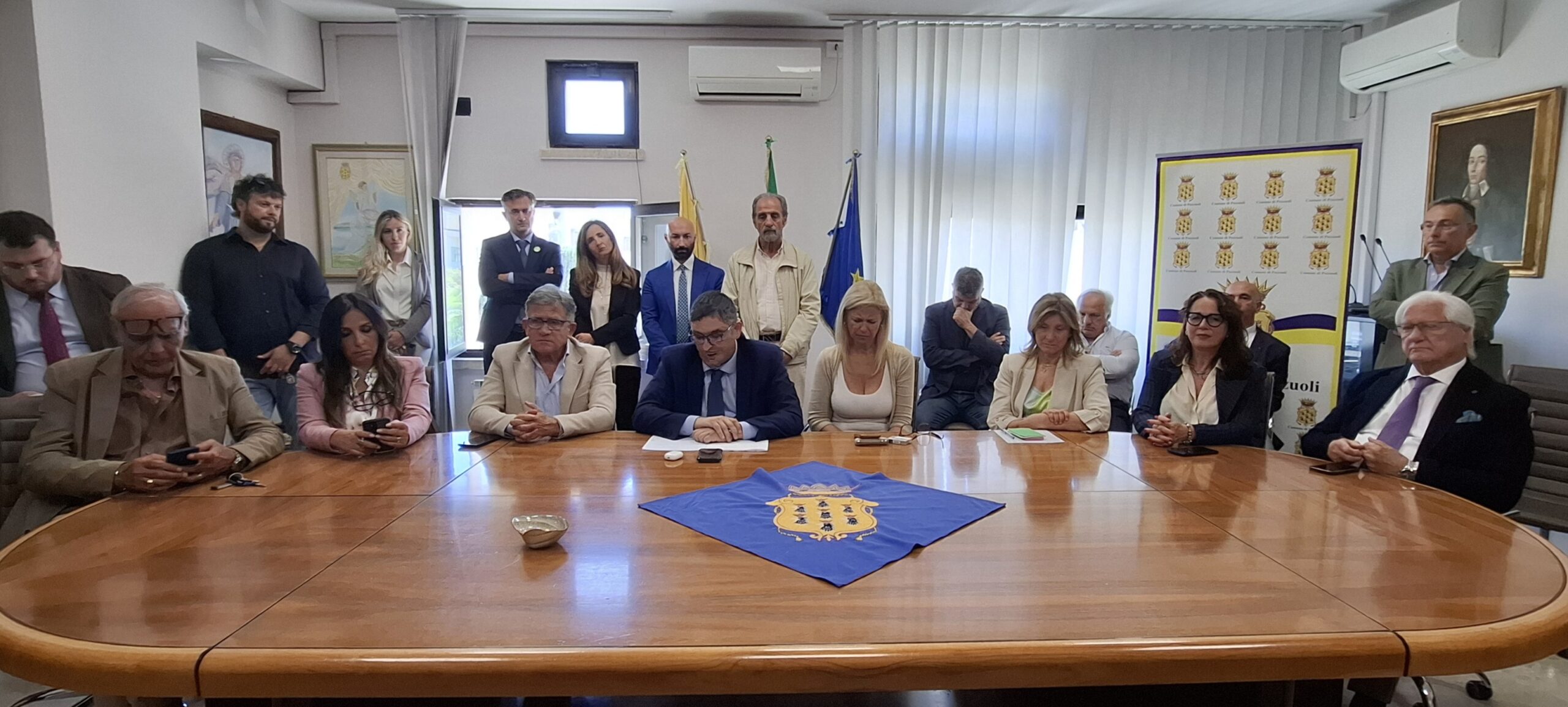 POZZUOLI/ Colpo di scena, alla presentazione della nuova giunta manca Ismeno