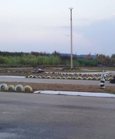 POZZUOLI/ Pista da go-kart in area protetta a Licola, 64enne denunciato dai carabinieri