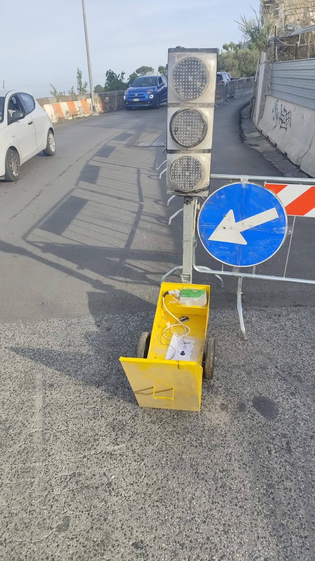 POZZUOLI/ Rubate le batterie dei semafori