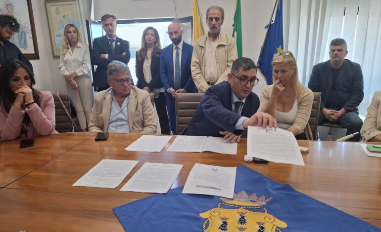 POZZUOLI/ Nuova Giunta e nuova maggioranza, Manzoni rilancia: «La mia è coalizione inclusiva»