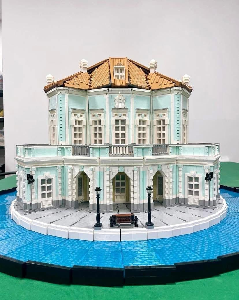 BACOLI/ Grande successo per la mostra dei Lego alla Casina Vanvitelliana