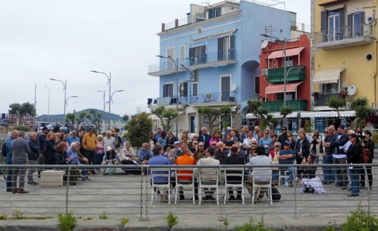 Bradisismo, dieci comitati e movimenti si uniscono per Pozzuoli e i Campi Flegrei