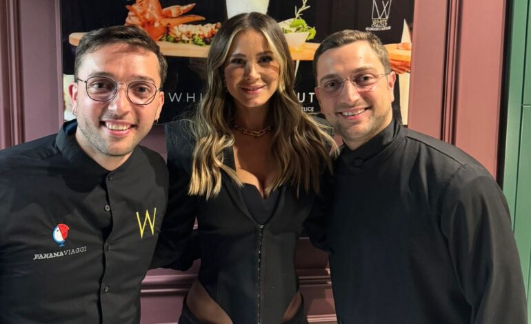 Diletta Leotta a cena a Pozzuoli durante la festa scudetto del Napoli