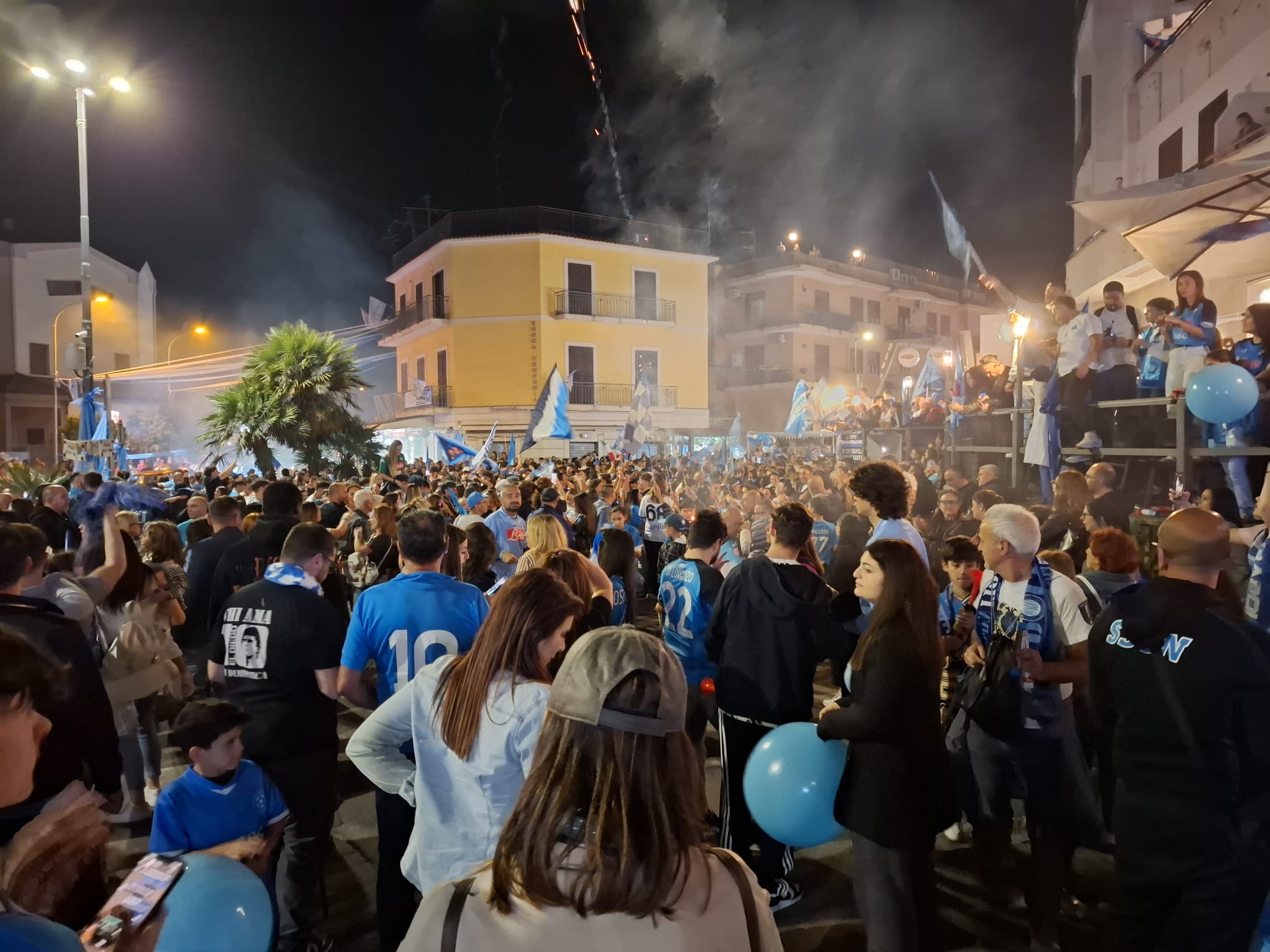 Festa scudetto, a Pozzuoli e nei Campi Flegrei trionfa la civiltà