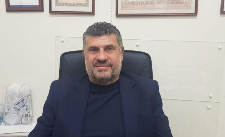 BACOLI/ La giravolta del consigliere Luigi Illiano: si butta tra le braccia di Josi e “tradisce” i suoi elettori
