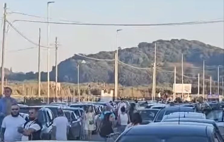 POZZUOLI/ Caos lidi a Licola, scatta l’ordinanza: si chiude alle 19. Strada vietata ai non residenti