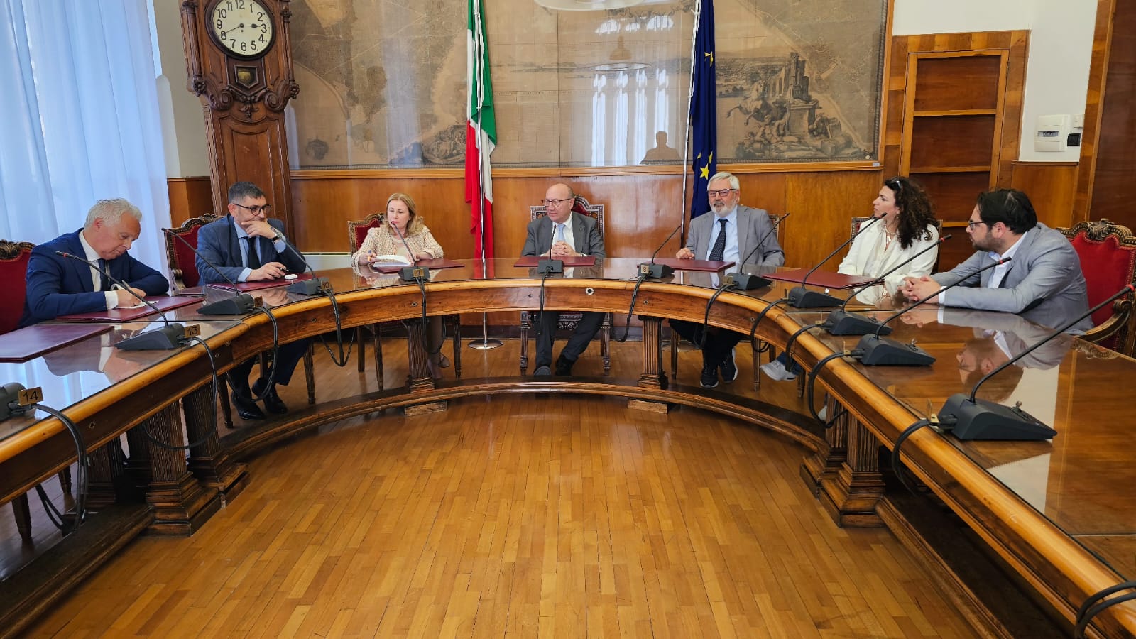 POZZUOLI/ Manzoni e il nuovo assessore Ismeno alla Camera di Commercio per i fondi sul bradisismo