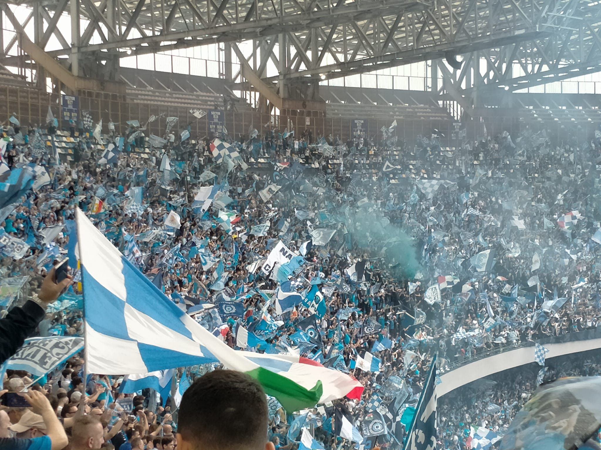 C’è un popolo pronto ad esplodere di gioia: Forza Napoli!