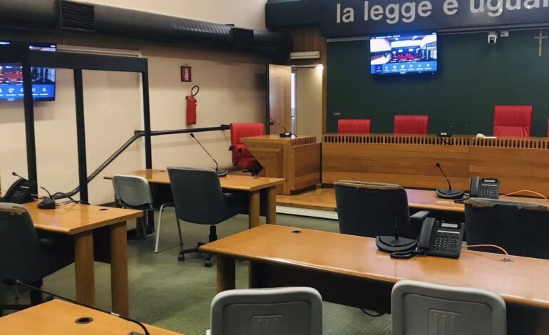 POZZUOLI/ Bombe e sigarette di contrabbando: scarcerato dopo un giorno il 26enne arrestato a Toiano