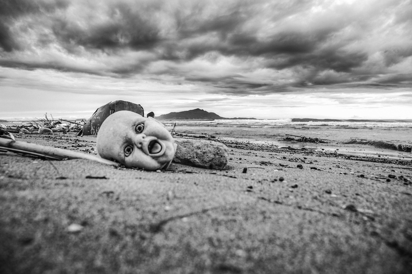Macerie di un Sogno Infranto, in mostra a Napoli dal 27 giugno