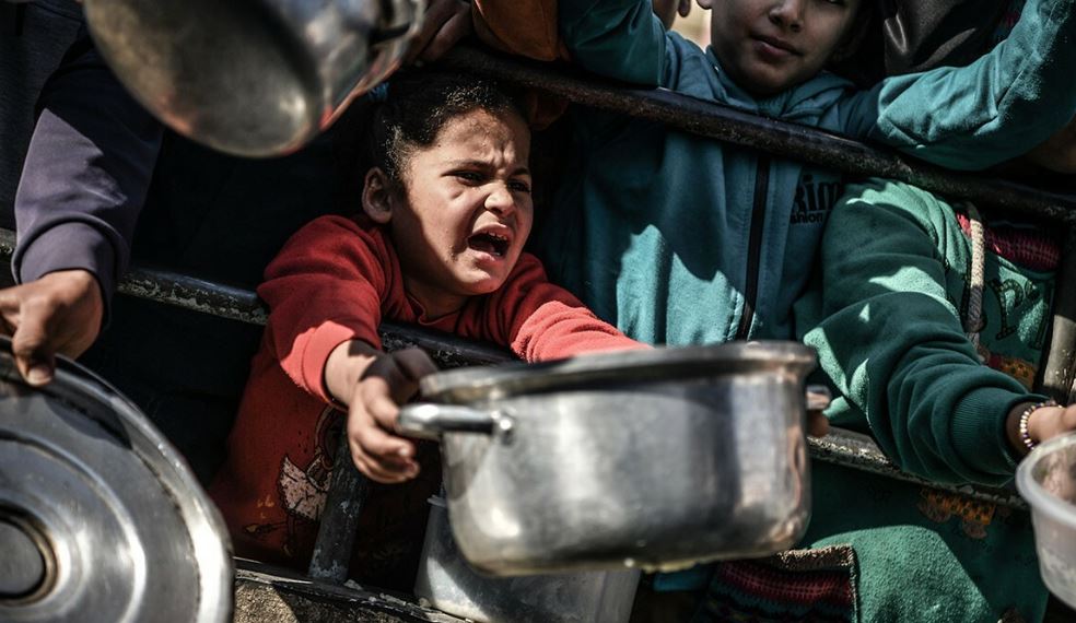 Pozzuoli scende in piazza per dire basta al genocidio di Gaza