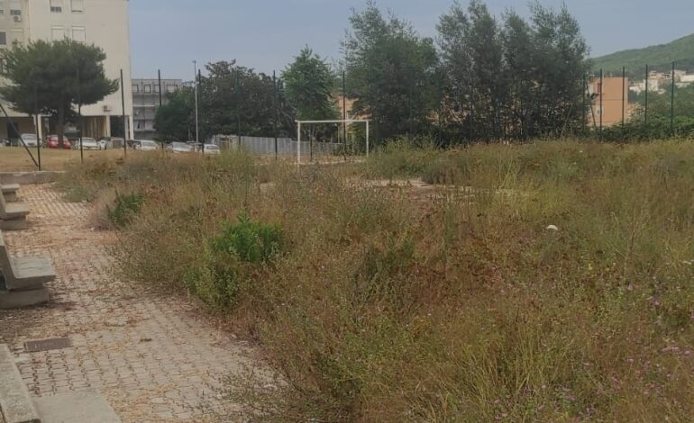 POZZUOLI/ «Campetto nel degrado a Monterusciello. E la promessa del sindaco Manzoni in campana elettorale…»