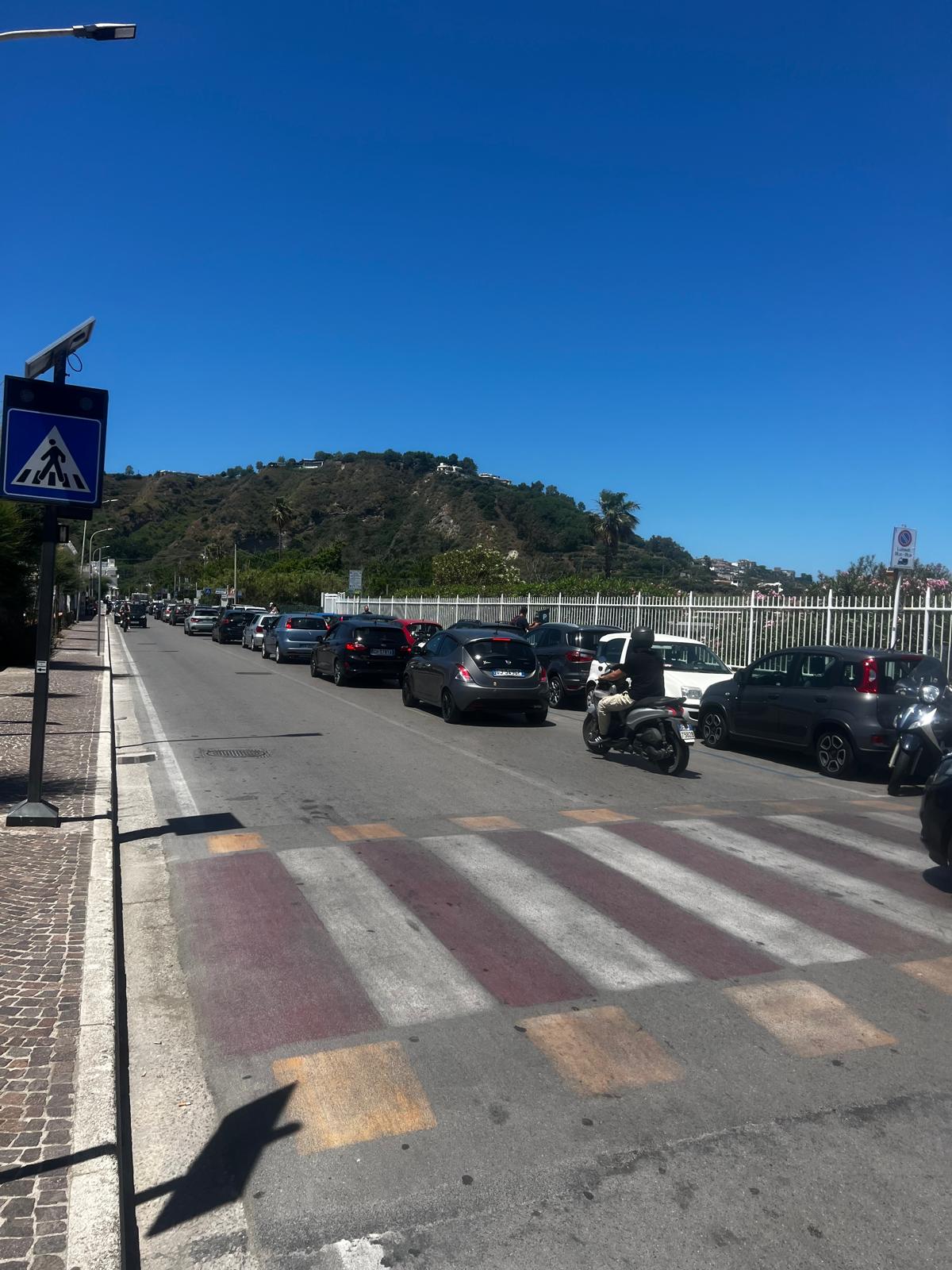 BACOLI/ Parcheggi chiusi, scoppia rissa per un posto auto a Miliscola