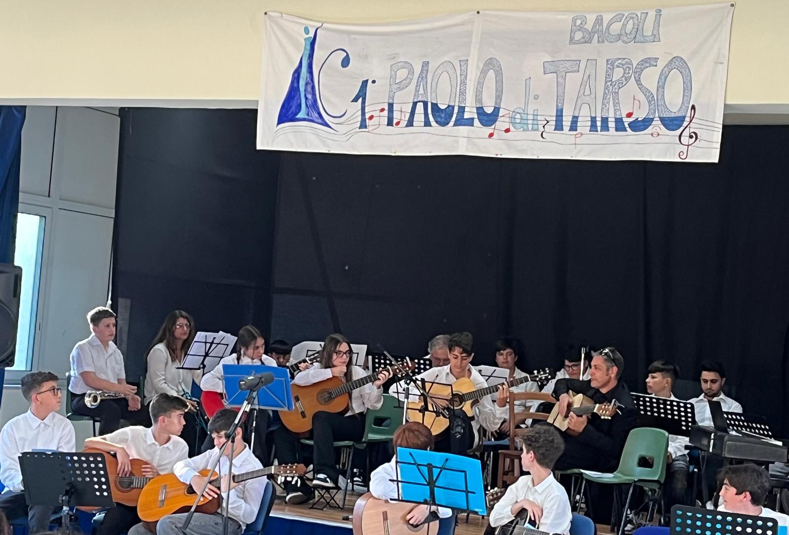 Talenti musicali in mostra alla scuola Paolo di Tarso di Bacoli