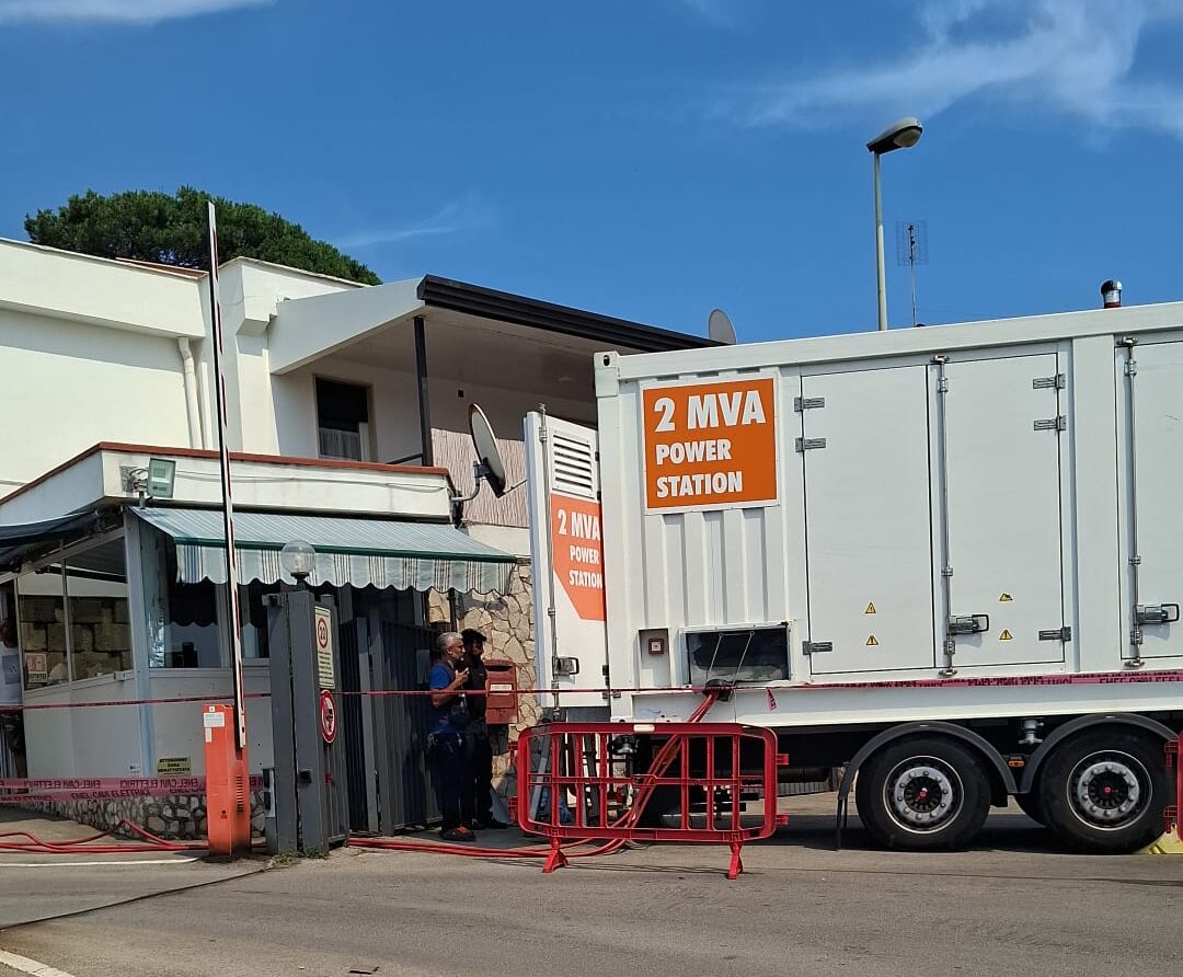 POZZUOLI/ Riattivata la fornitura elettrica a Licola e Monterusciello attraverso piccoli e grandi generatori
