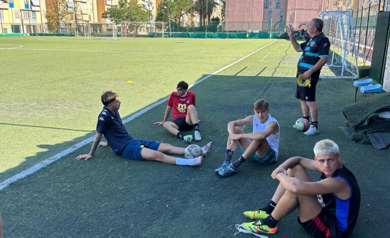 Calcio, i campioncini di Pozzuoli tutti da Gennaro Fiore