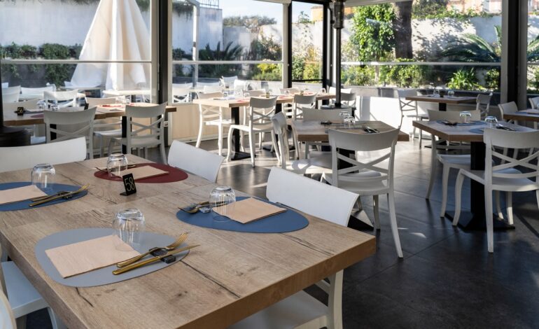 A Pozzuoli si inaugura la terrazza di Anticus, locale con vista sul Tempio di Serapide