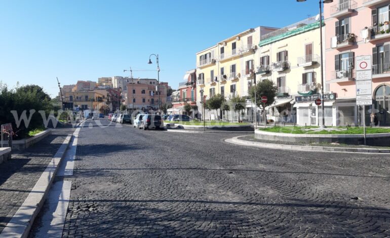 POZZUOLI/ Occupazione abusiva di suolo pubblico: ordinanza di sospensione per bar a Via Napoli