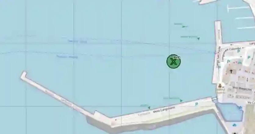Bomba della Seconda Guerra Mondiale nel porto di Pozzuoli: al via le operazioni di rimozione