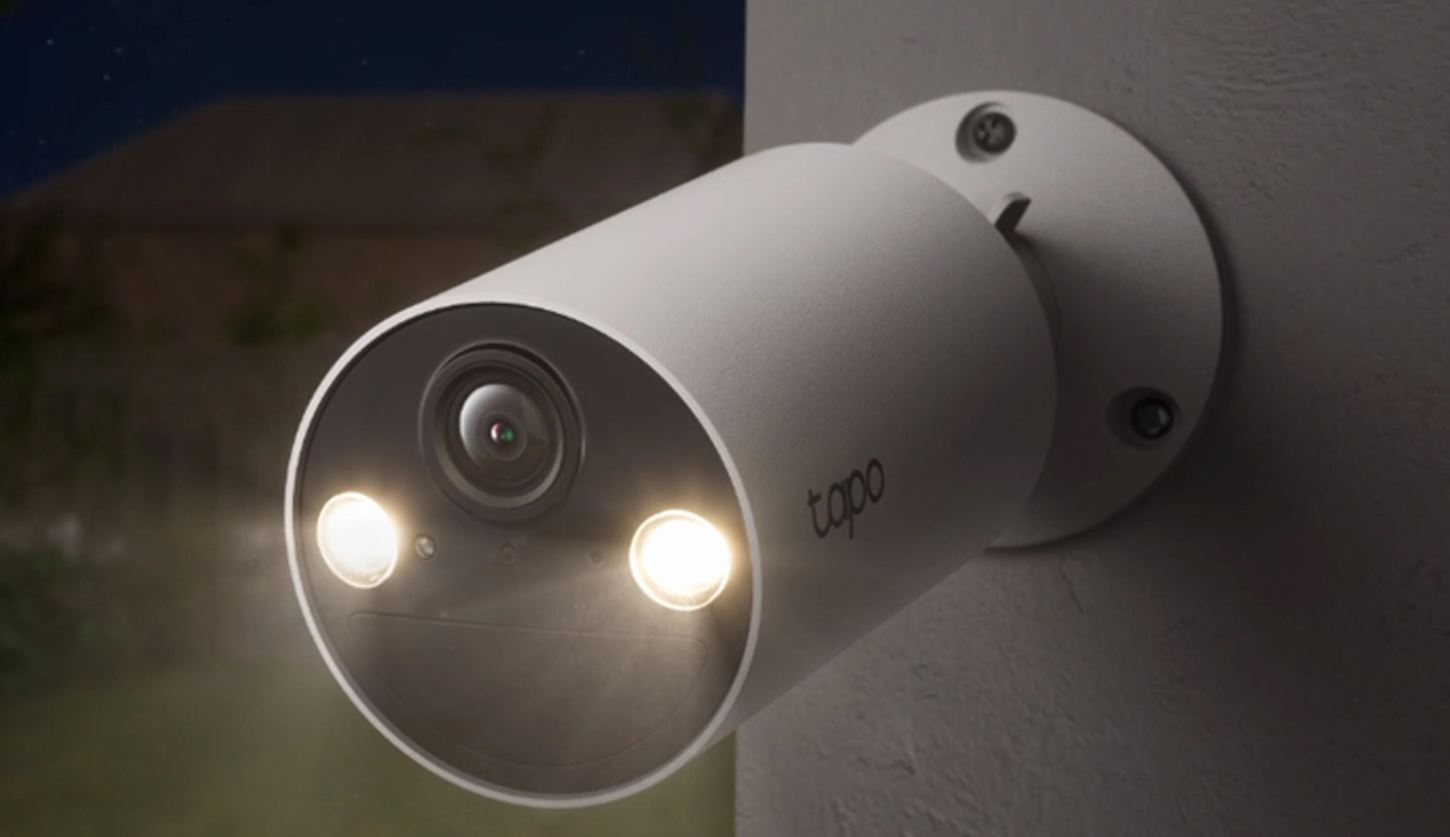BACOLI/ Installa telecamera mentre si trova ai domiciliari: 60enne denunciato dalla Polizia