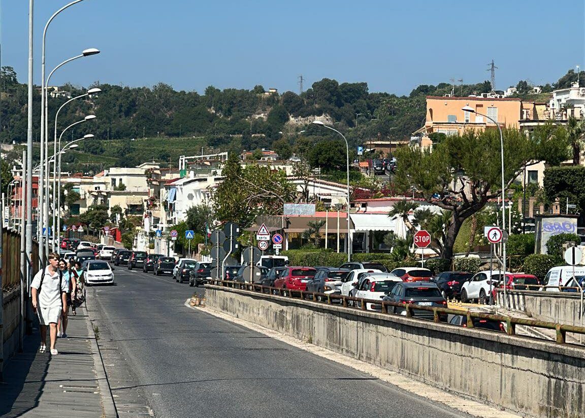 Caos parcheggi e traffico, consigliera PD di Quarto critica con Josi e i sindaci flegrei «Urgente una governance pubblica seria e lungimirante»