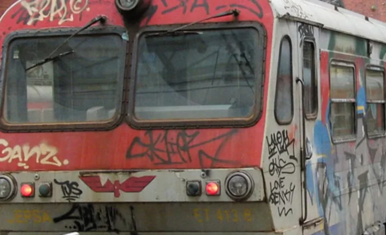 «Insulti razzisti e minacce da parte di un dipendente EAV su una navetta della Circumflegrea»