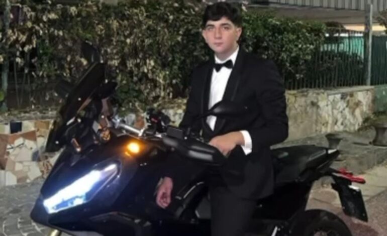 Tragedia a Lucrino: Pozzuoli piange per la morte del giovane Augusto