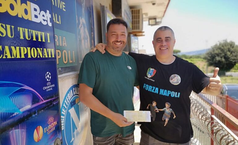 Venduto a Pozzuoli uno dei primi abbonamenti per la nuova stagione del Napoli