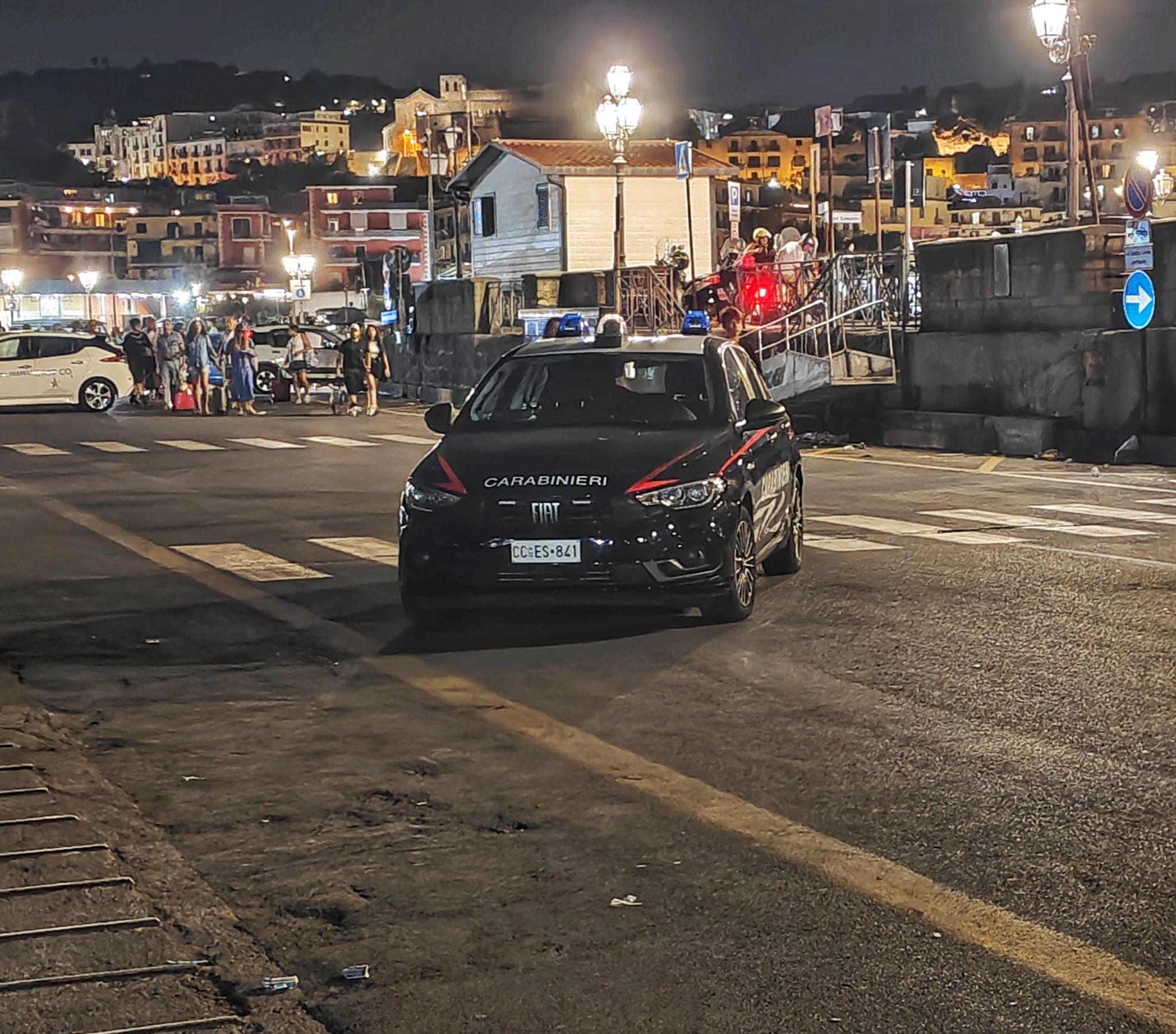 Controlli dei carabinieri a Pozzuoli: un pusher arrestato e raffica di denunce e sanzioni