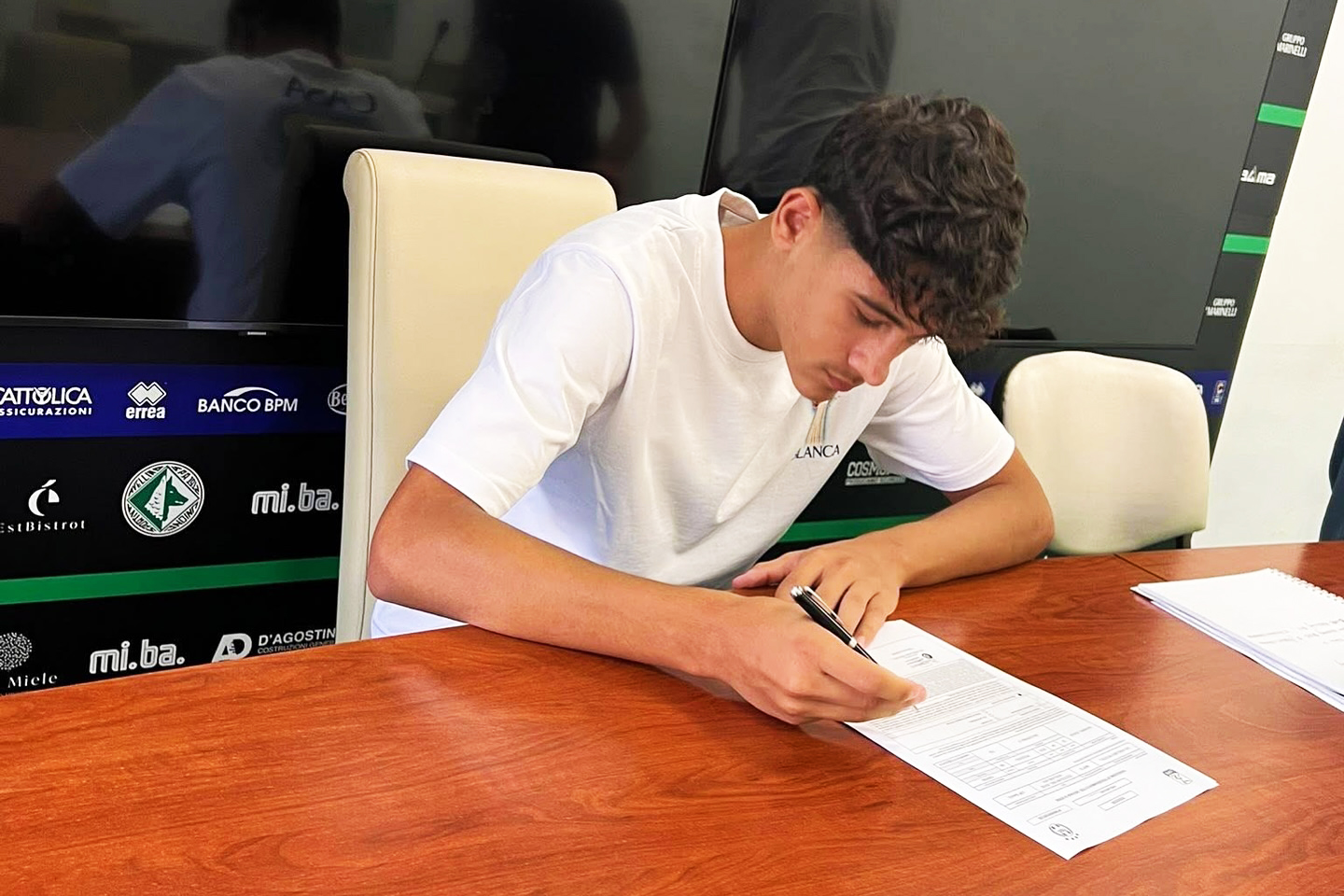Il puteolano Giulio Gaudino firma per l’US Avellino 1912