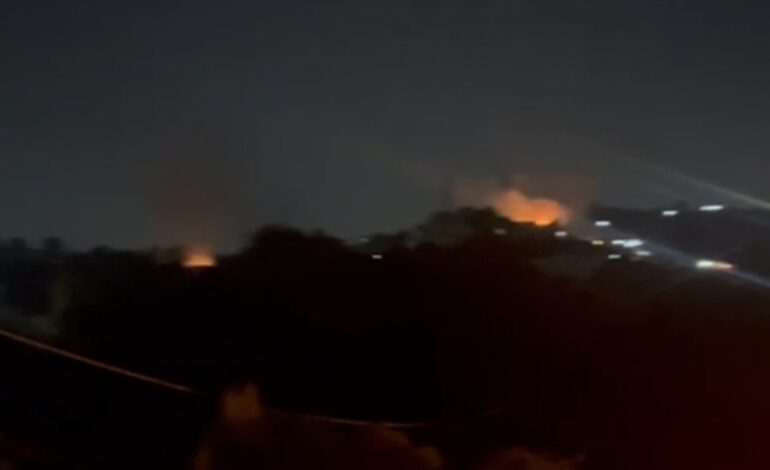 POZZUOLI/ Fiamme a Cigliano, piromani appiccano tre roghi