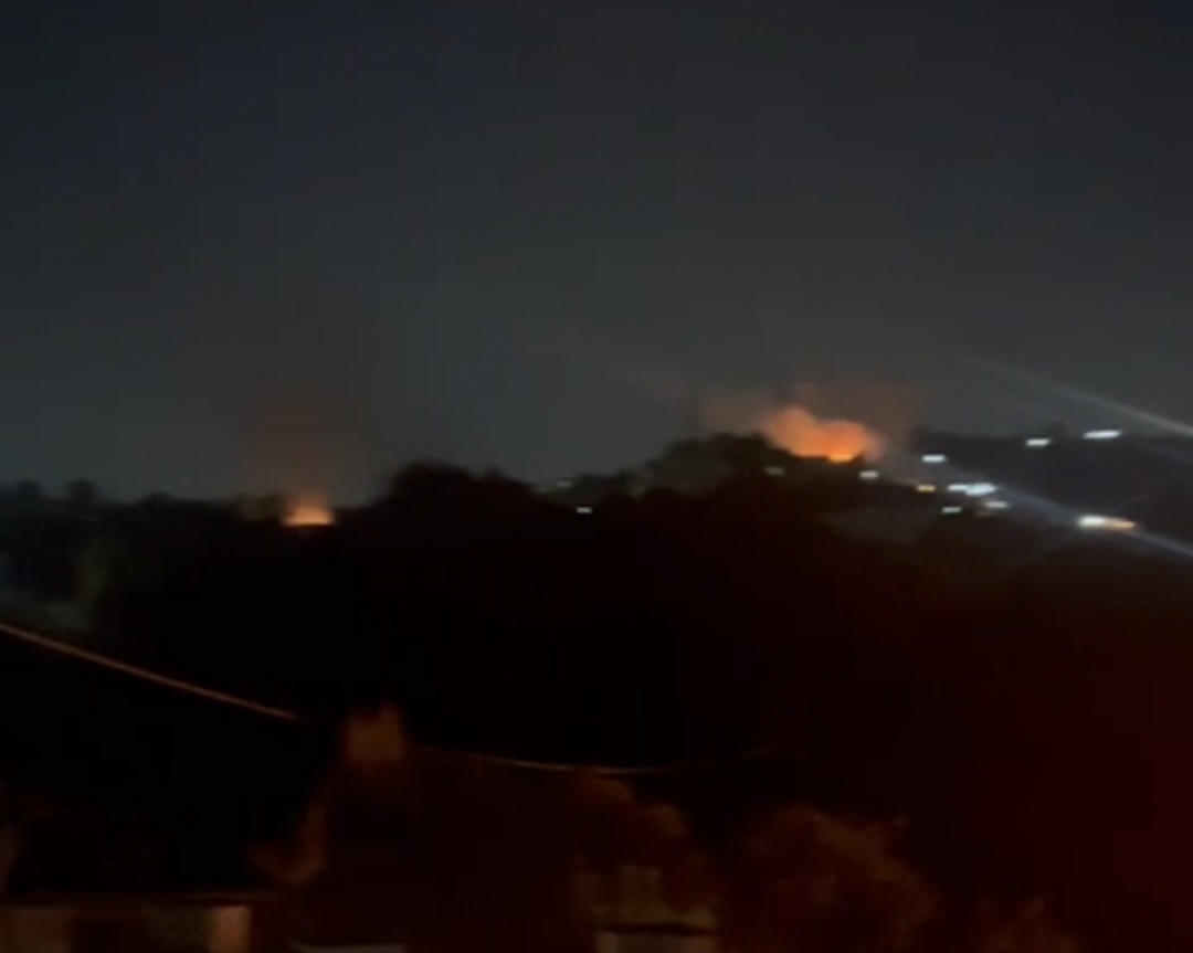 POZZUOLI/ Fiamme a Cigliano, piromani appiccano tre roghi