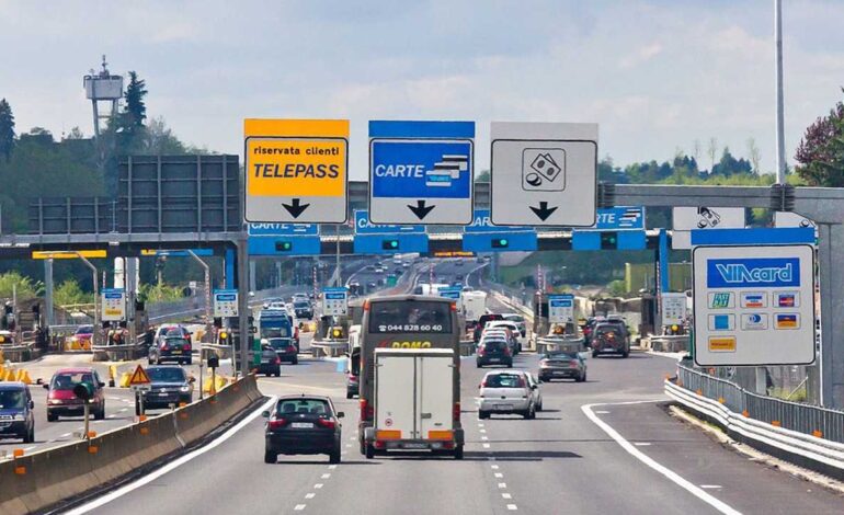 Viaggiare sicuri: le raccomandazioni della Polizia Stradale per i vacanzieri