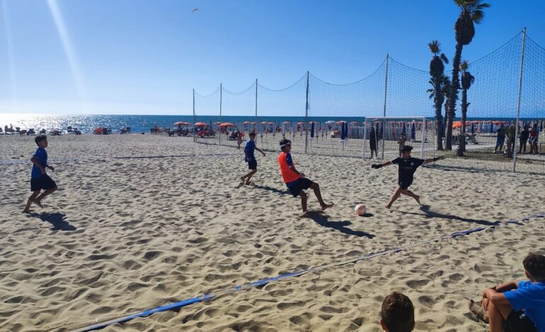 Al Lido Varca d’Oro la prima edizione del Torneo Beach Soccer: in gara 200 giovani atleti