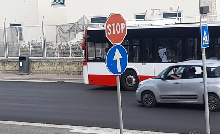 POZZUOLI/ «Rifanno l’asfalto ma dimenticano le strisce pedonali»