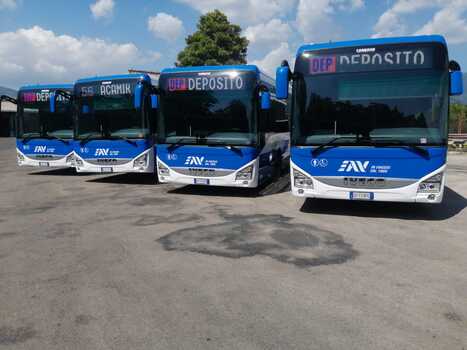 BACOLI/ Caps trasporti: autobus troppo pieni, studenti lasciati a piedi