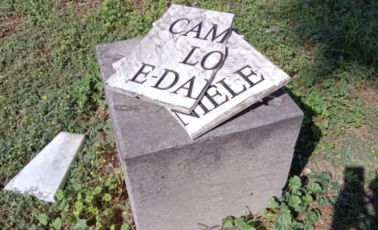 POZZUOLI/ Al Parco Bognar distrutta la lapide dedicata a Loris e Daniele