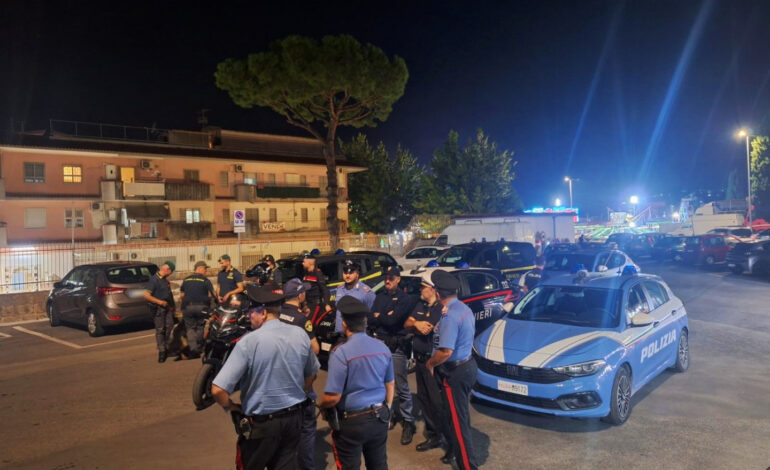 Controlli interforze a Quarto: controllate 410 persone, tre denunciate per armi e droga