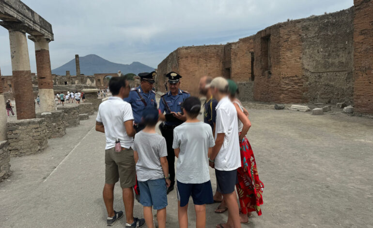 Lotta alle guide turistiche abusive : carabinieri denunciano 44enne
