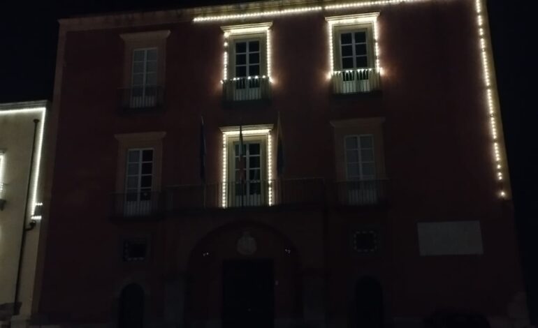 Al Comune di Pozzuoli “si è spenta la luce”