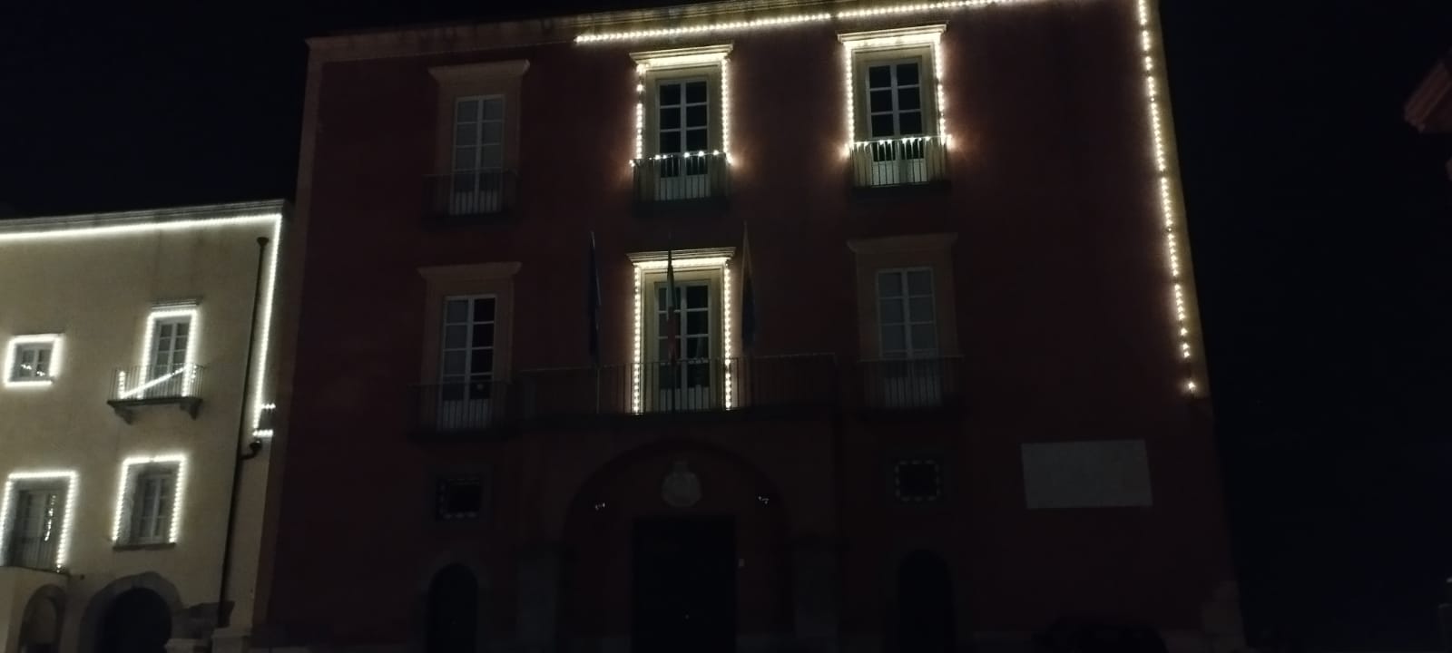 Al Comune di Pozzuoli “si è spenta la luce”