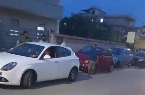 POZZUOLI/ Cumulo di pene, arrestato a Licola mare recordman dei parcheggi abusivi