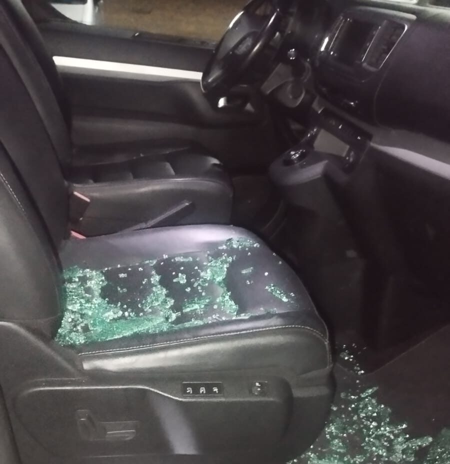 POZZUOLI/ Auto scassinata a Monterusciello: rubato zainetto di un ragazzino disabile