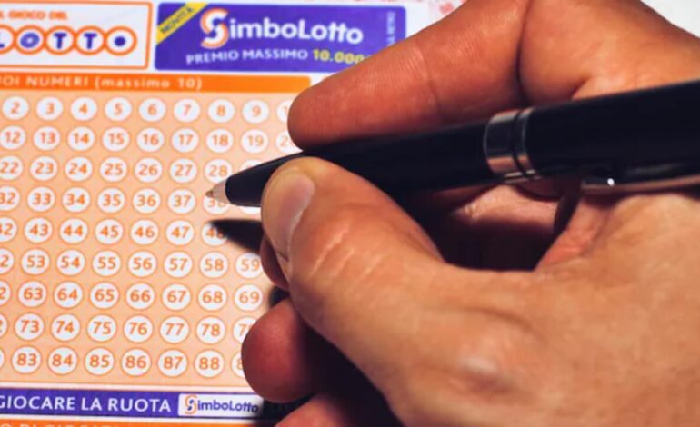 POZZUOLI/ Vinto un terno a lotto da 18mila euro in via Campana