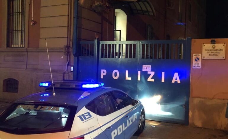 Evade dai domiciliari per fare il parcheggiatore abusivo: arrestato 46enne