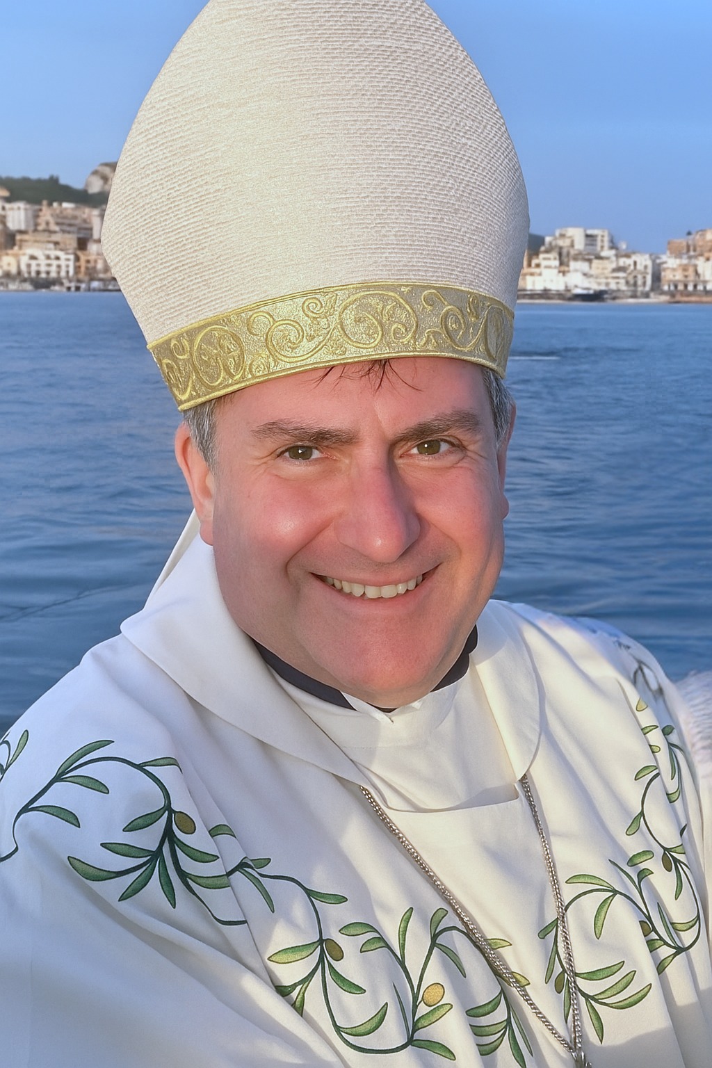 Il vescovo di Pozzuoli e di Ischia presenta la Lettera pastorale su Carità, Amore, Pace