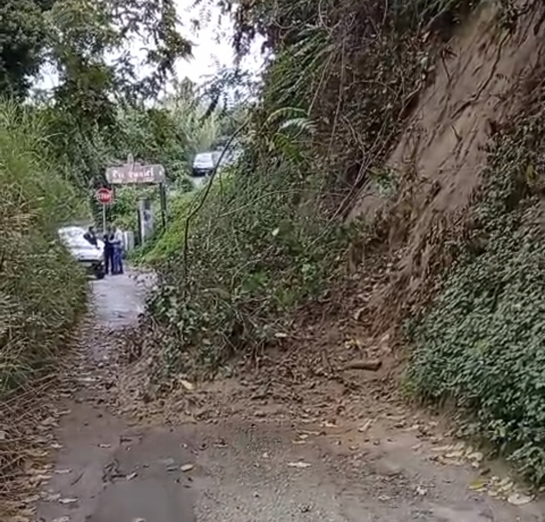 POZZUOLI/ Frana a Monterusciello, cittadini in strada