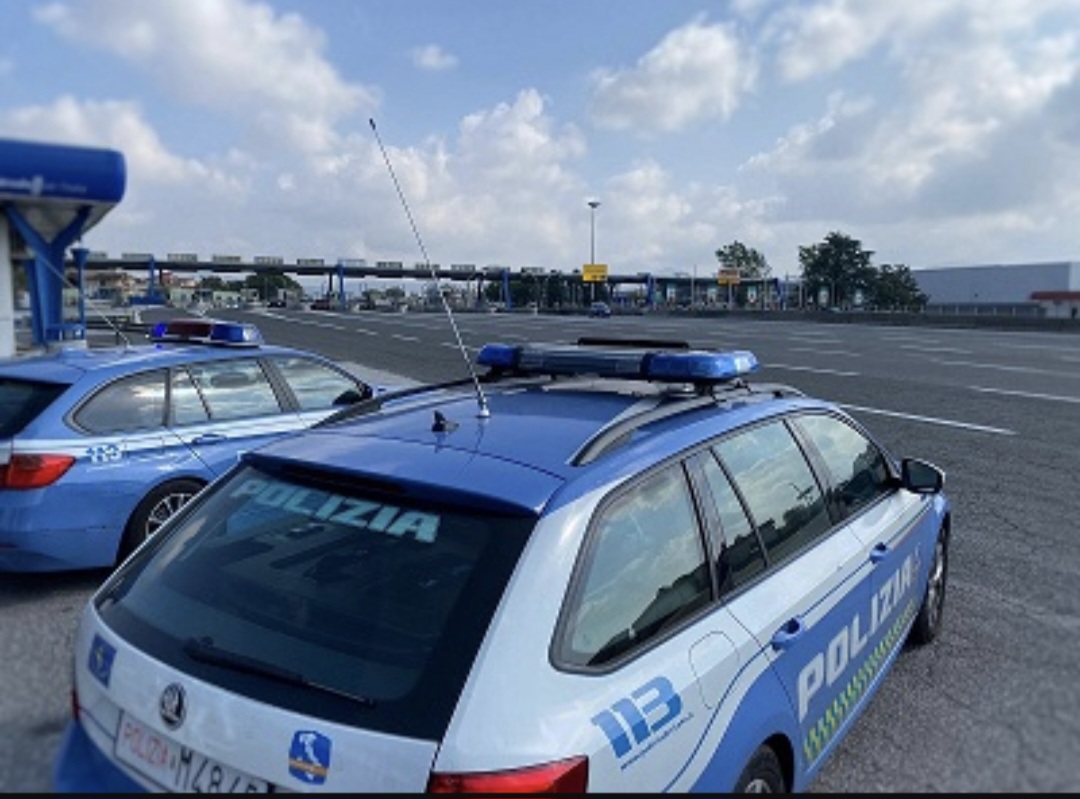 Scappa con una betoniera dopo un incidente in Tangenziale: preso grazie alle telecamere