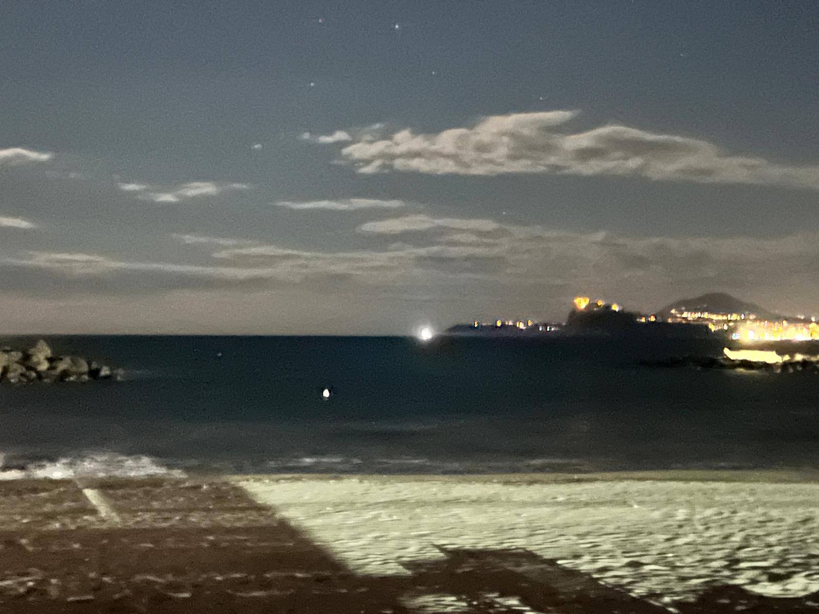 Giovane finanziere disperso in mare a Bacoli: era uscito in canoa – LE FOTO